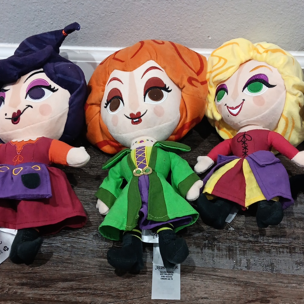 Hocus Pocus Plush Set - Picture 2 of 4